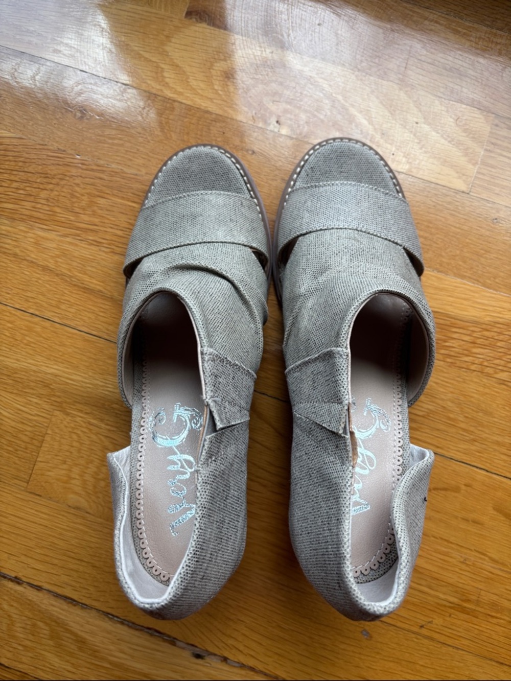 Very G Neutral Linen-Look Peep-Toe Sandals
